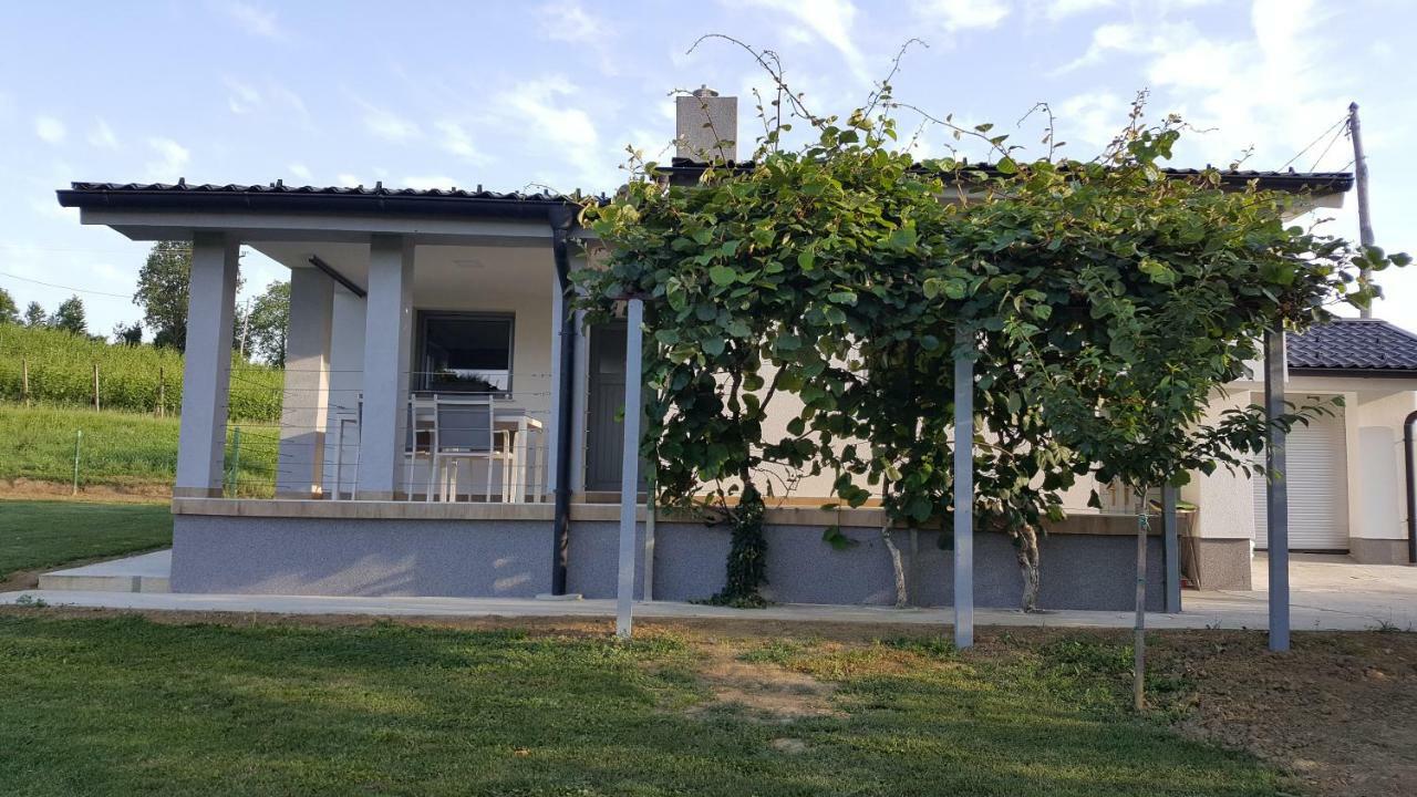 Na Off Villa Radenci Exterior photo